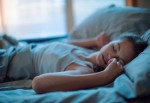 Có phải co giật trong khi ngủ là bị bệnh động kinh