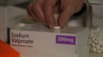 Nghiêm cấm dùng thuốc động kinh chứa Valproate cho phụ nữ tuổi vị thành niên