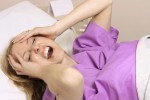 Tại sao người lớn lại bị co giật tay chân khi ngủ, có phải do động kinh không?